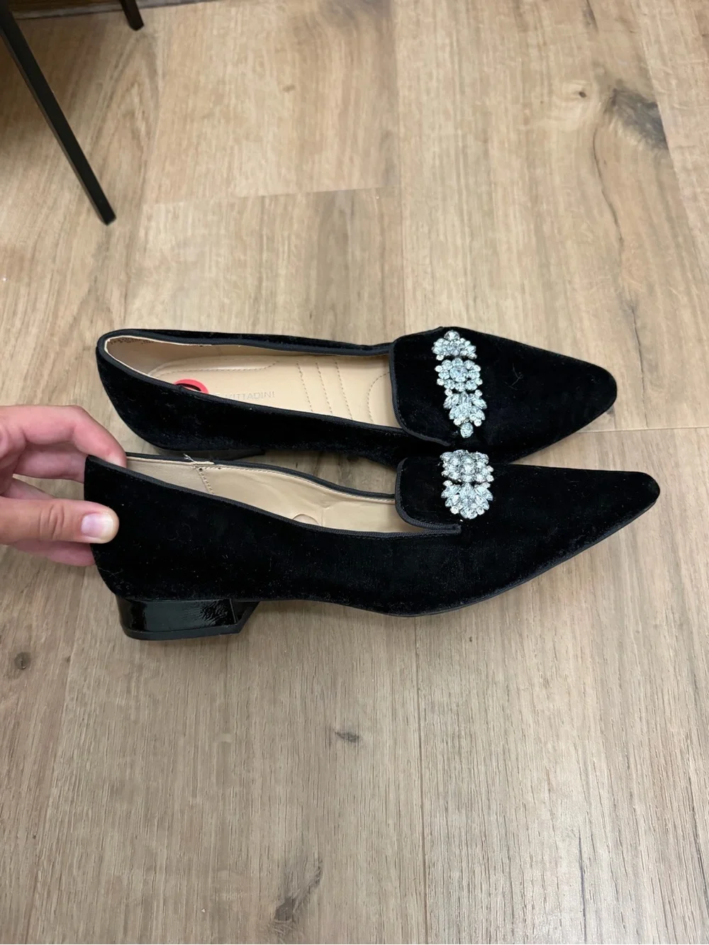 Adrienne Vittadini Black Velvet Pointed Toe Flats with Crystal Brooch Sz 10